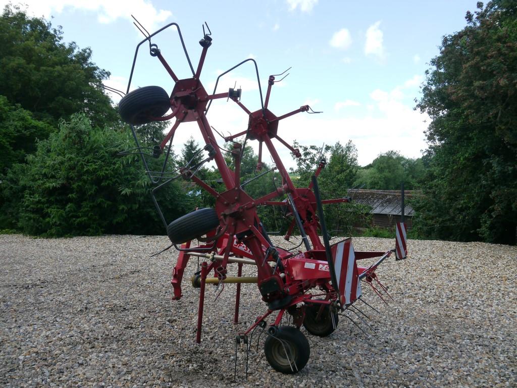 Used JF Stoll Z665 Hydro Tedder