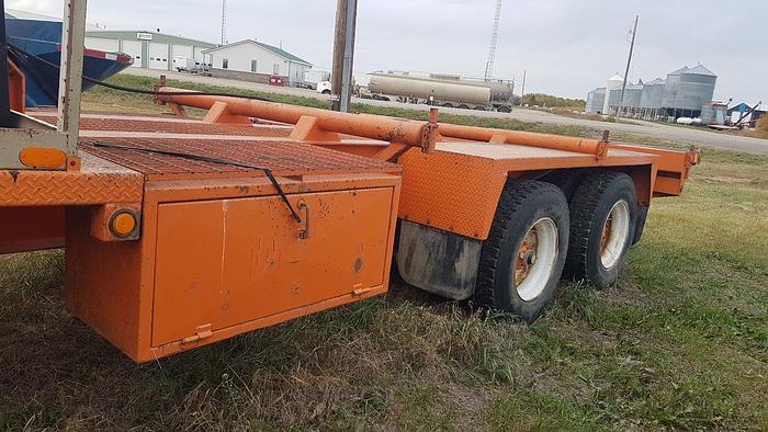 Used 2002 WELCAN 4 Axle Carrier Style Oilfield Pump / Kill Truck