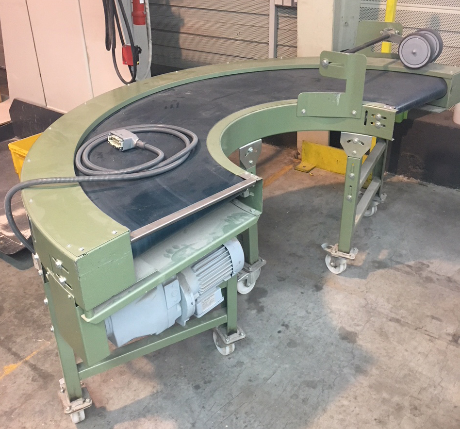 Used Büttner curved belt conveyor mobile curved belt 180 ° 2004
