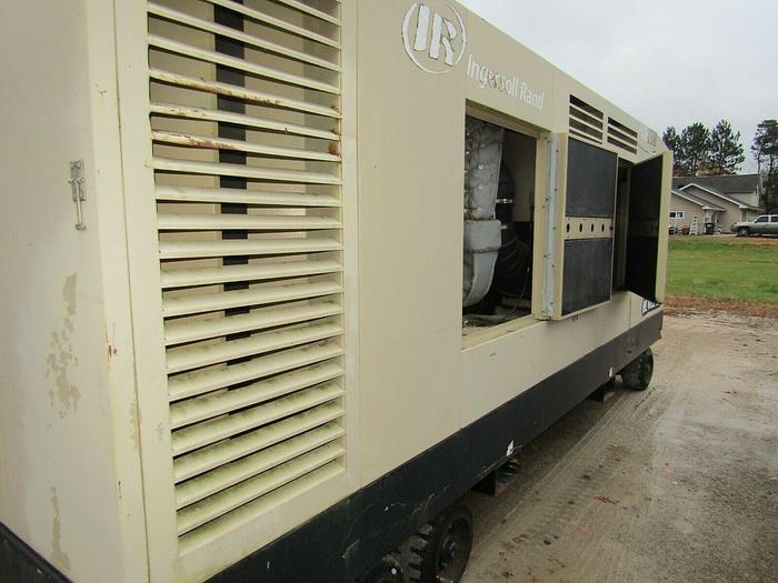 Refurbished Doosan NHP1500 oil-free rotary screw air Compressor Reman cummins diesel OIL FREE AIR 150 psi. 1,600 cfm Reman cummins diesel