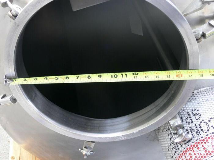 Used 500 Gallon / 2000 Liter Single Wall Stainless Steel Tank w/ Top Mixer