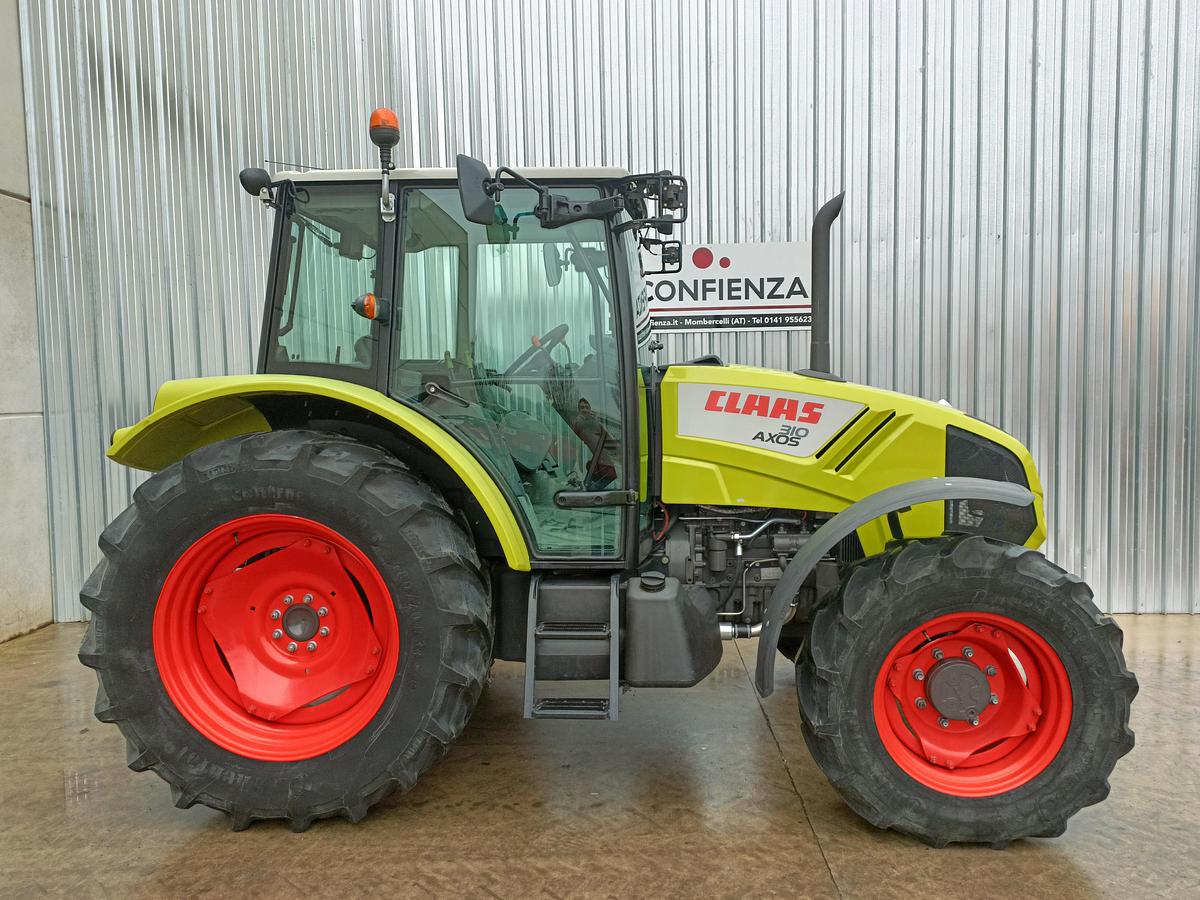 Usato 2011 Claas Axos 310