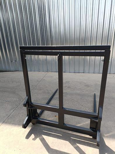 Forca per caricatore balle quadre e rotoballe STOLL