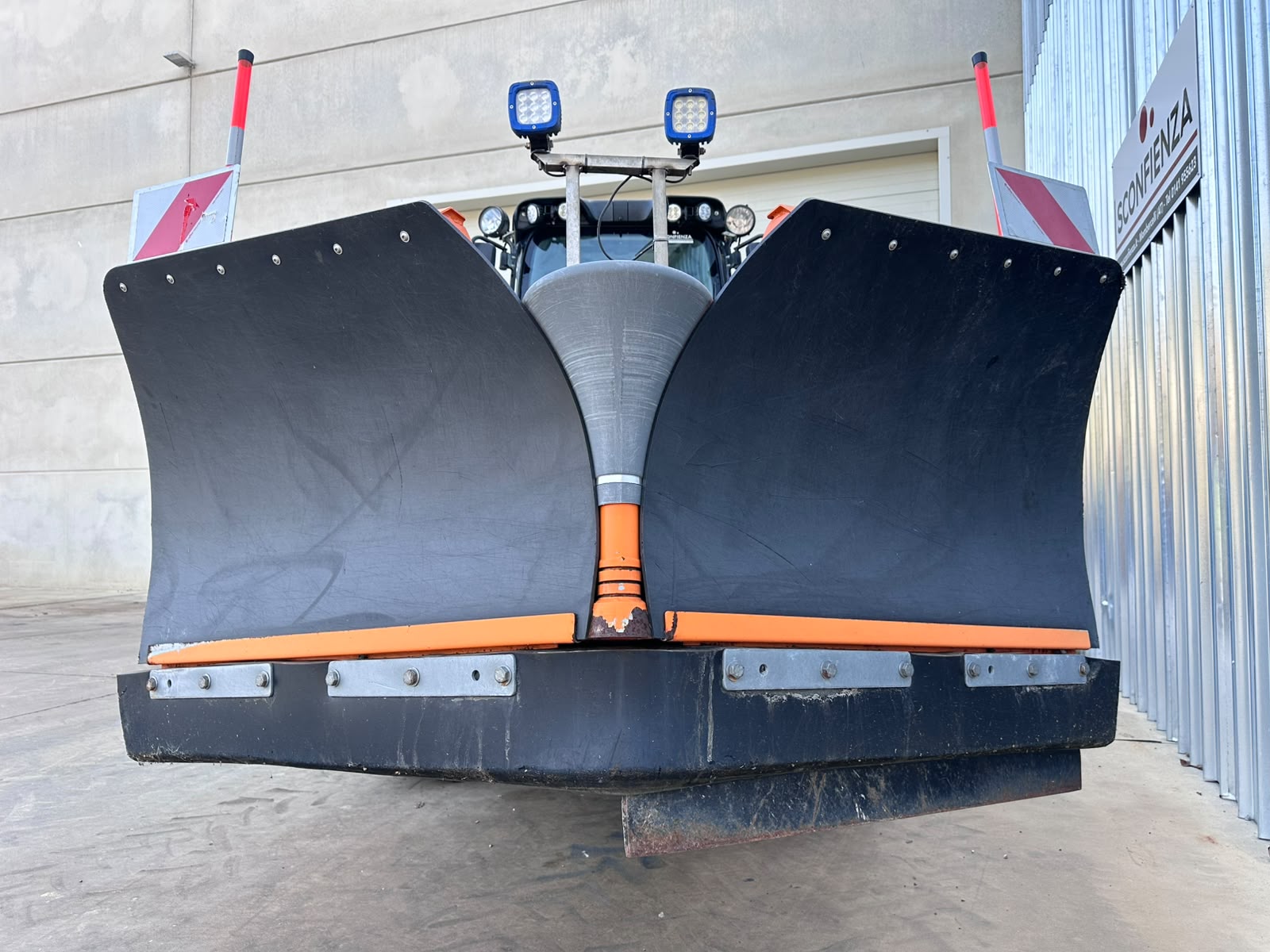Usato DEUTZ-FAHR 5100 DF TTV 4WS