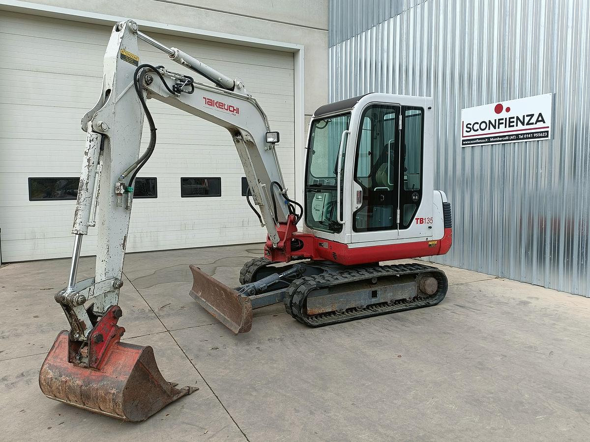 Usato 2005 Takeuchi TB135