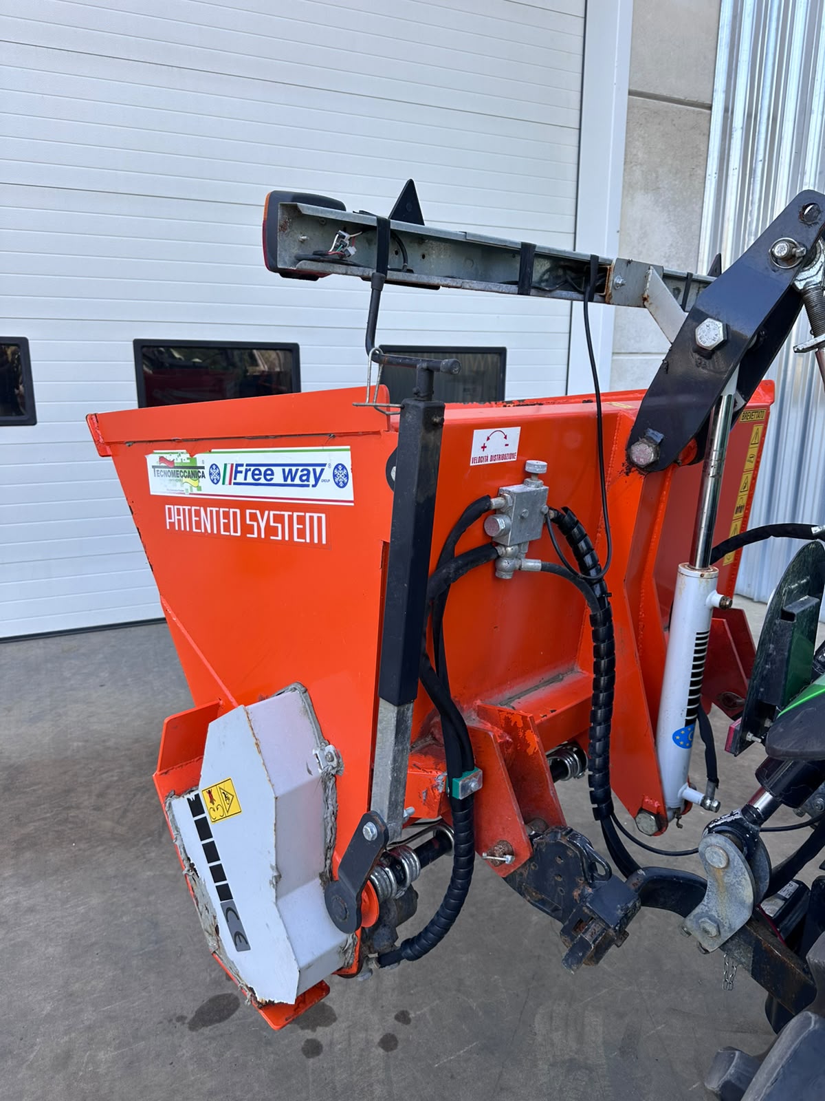 Usato DEUTZ-FAHR 5100 DF TTV 4WS