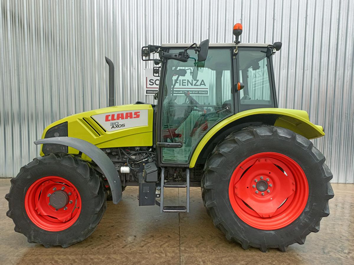 Usato 2011 Claas Axos 310