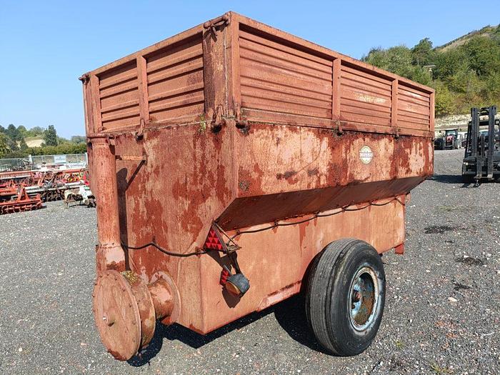 Usato Rimorchio Autoscaricante MASSA