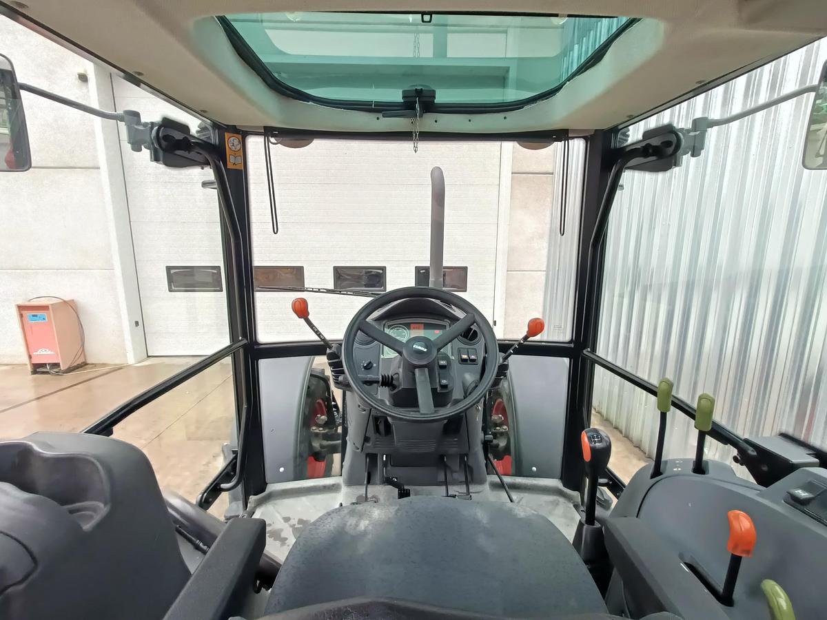 Usato 2011 Claas Axos 310