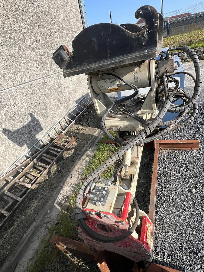 Used Comacchio CPH 3.2 Rod Handler