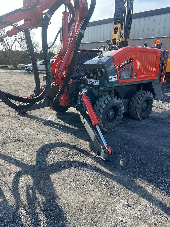 Used Sandvik Commando DC300