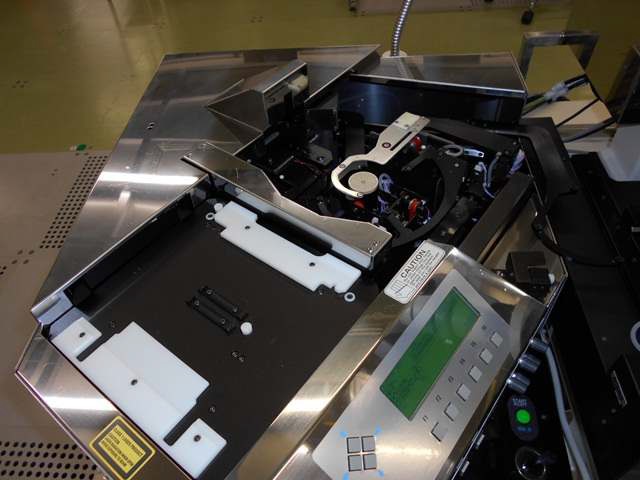 Used Nikon NWL860 Wafer Loader With ISS200 Microscope