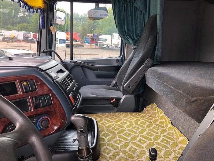 Used 1999 DAF 95xf 480 6x4 euro 2 manual