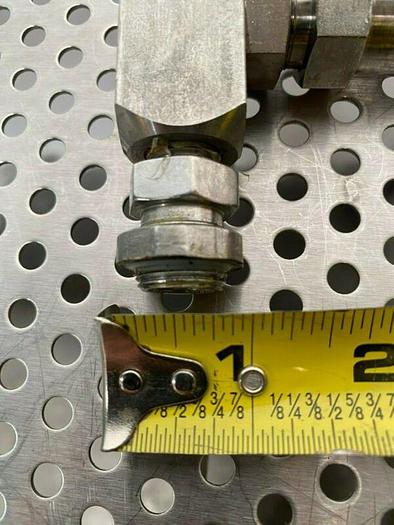 Used Swagelok SS-4PDF4 Bonnet Needle Valve w/ Swagelok 3000 PSI Gauge