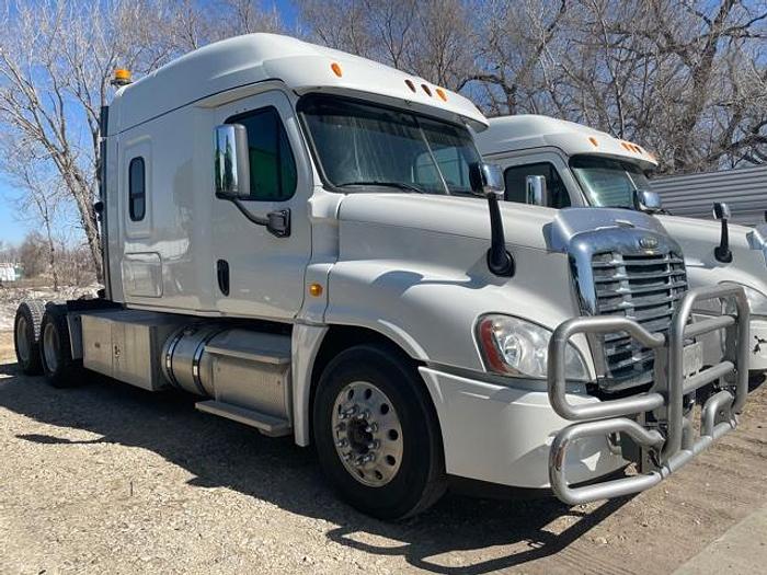 Used 2016 FREIGHTLINER CASCADIA AUTOMATIC