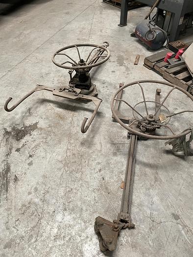 Used MODERN POURING DEVICE