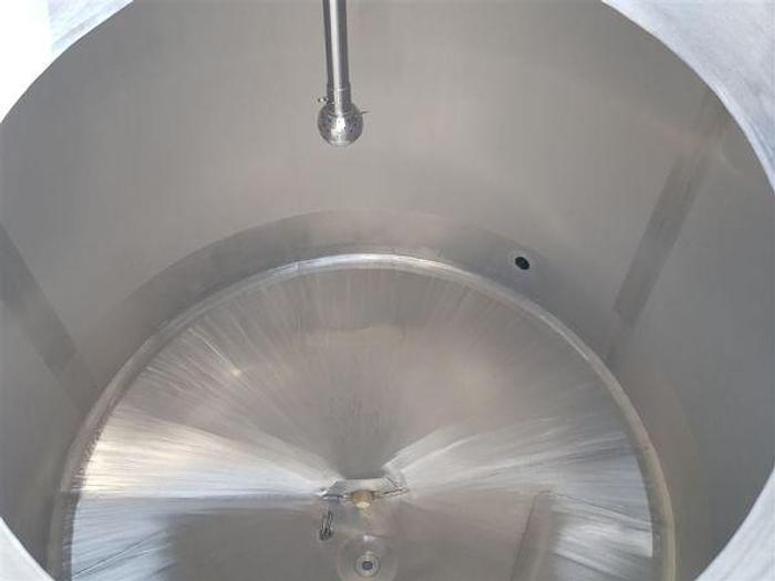 Used 2,800 Litre Stainless Steel Insulated Tank