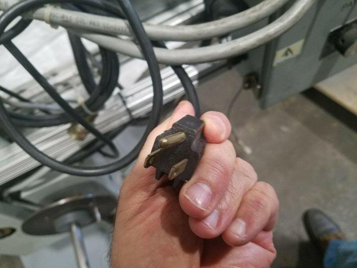 Used Double Motorized Stock Material Reel Payoff with Paper Interleaf