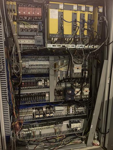 Used KIWA KH45 4 AXIS 400MM HORIZONTAL MACHINING CENTER