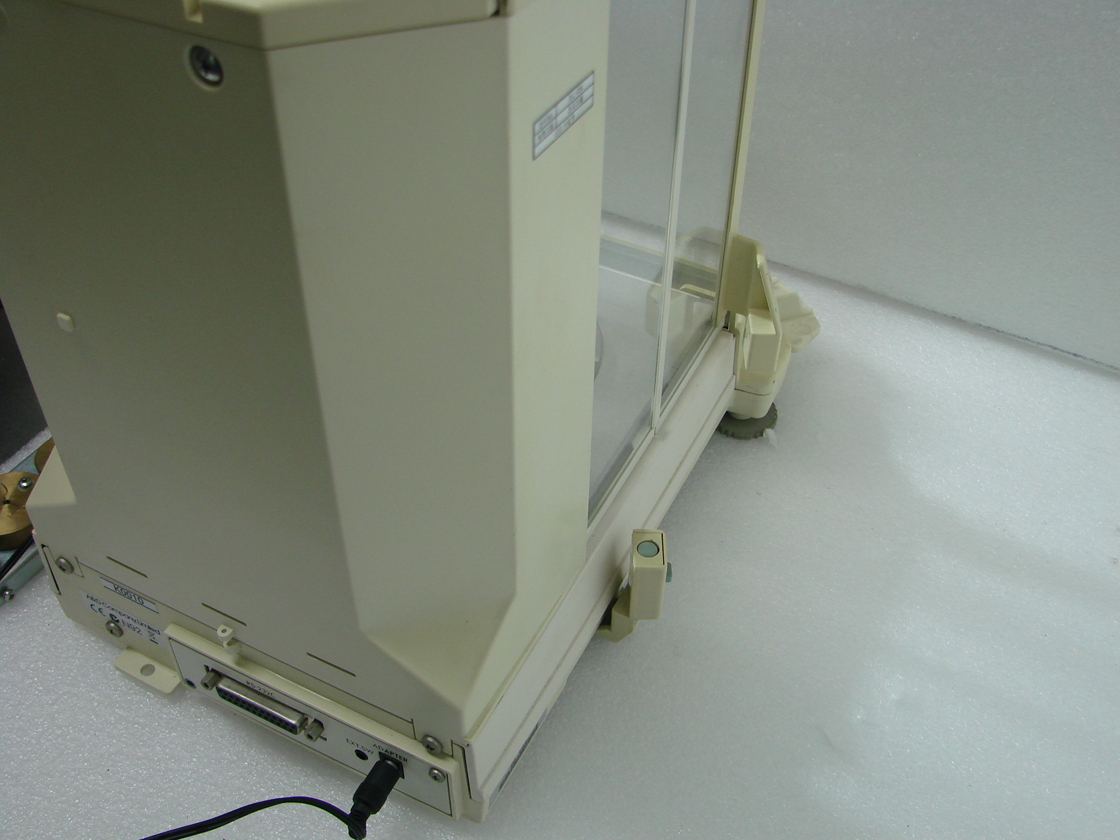 Used A&D GR-202 Semi-Micro Analytical Balances
