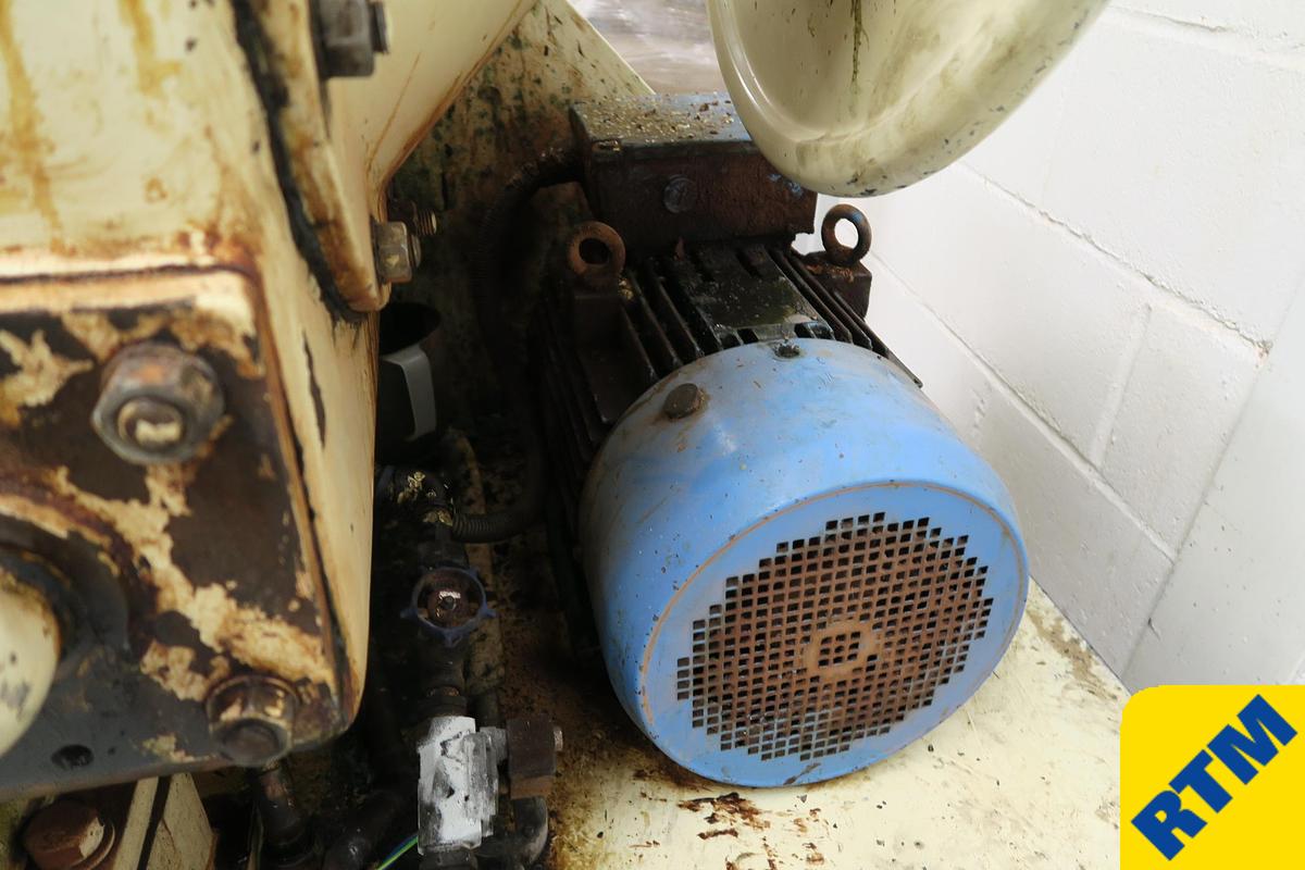 Used Universal Refiner Conche