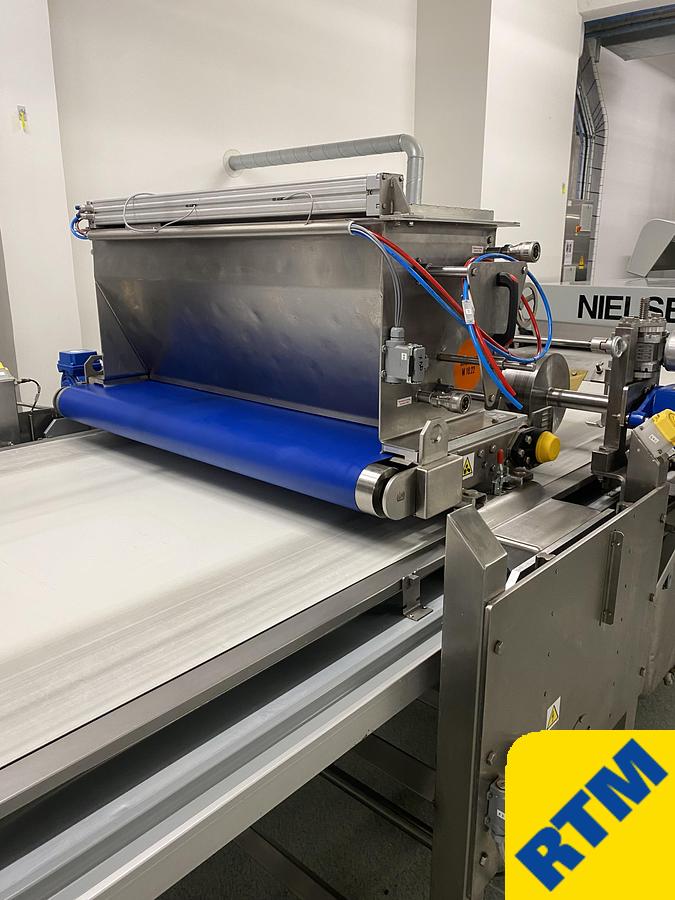 Used Topping Sprinking Device