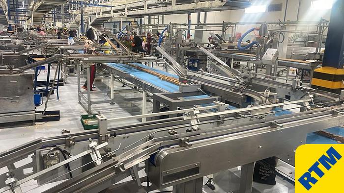 Used (4) Biscuit on-edge flowpack wrappers