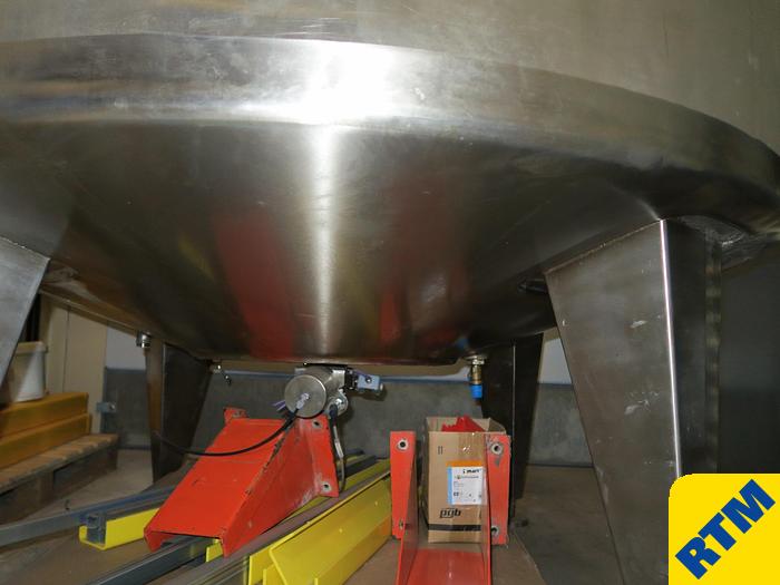 Used Chocolate Tanks