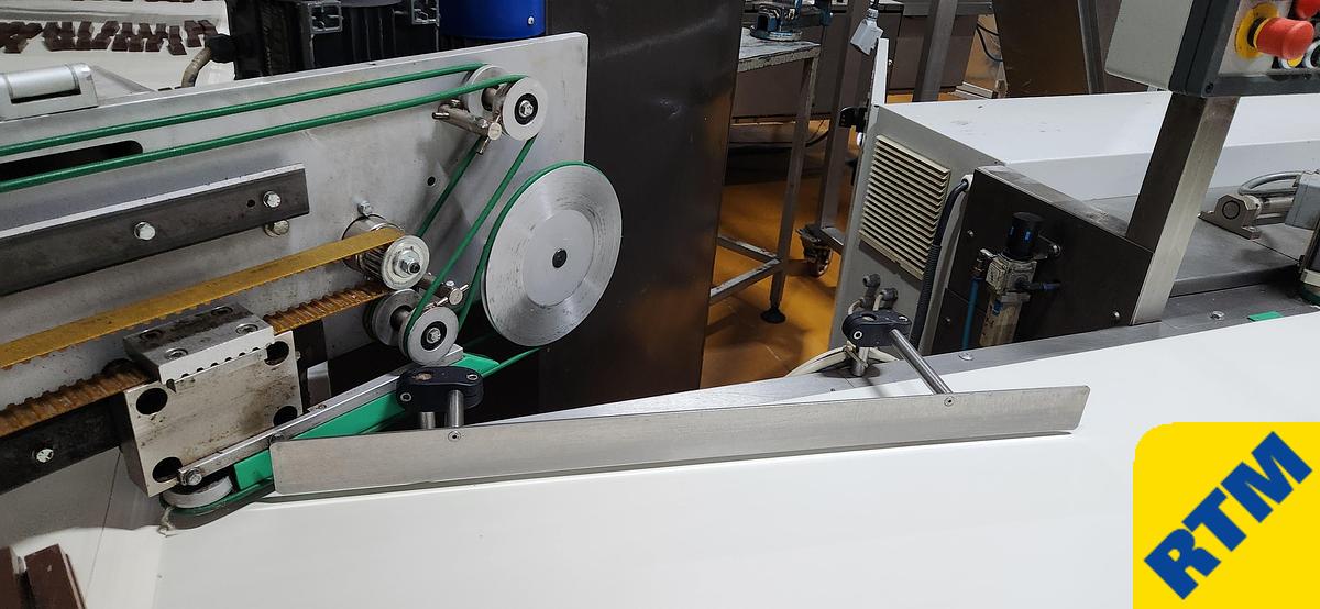 Used (4) Single Twist Wrappers for Chocolates