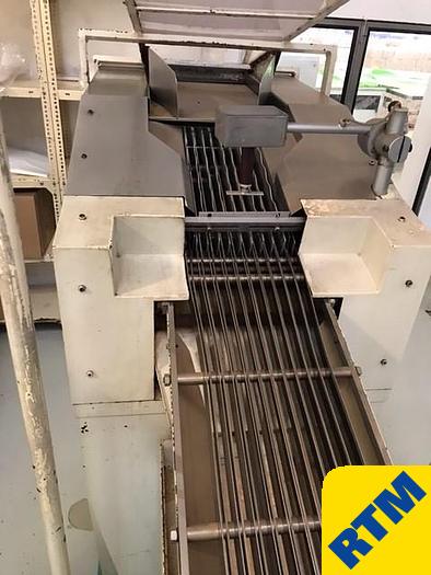 Used CHOCOLATE TOFFEE BUNCH FOIL WRAPPER with ROLL WRAPPING MACHINE