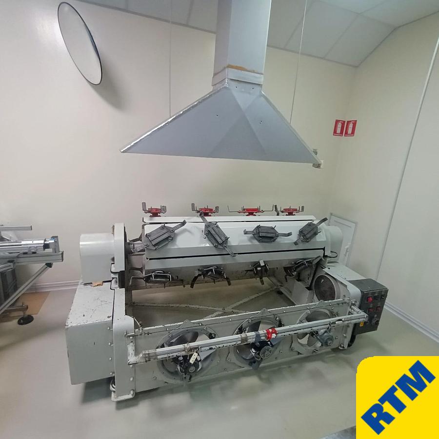 Used CHOCOLATE HOLLOW GOODS DEPOSITOR AND SPINNING MACHINE