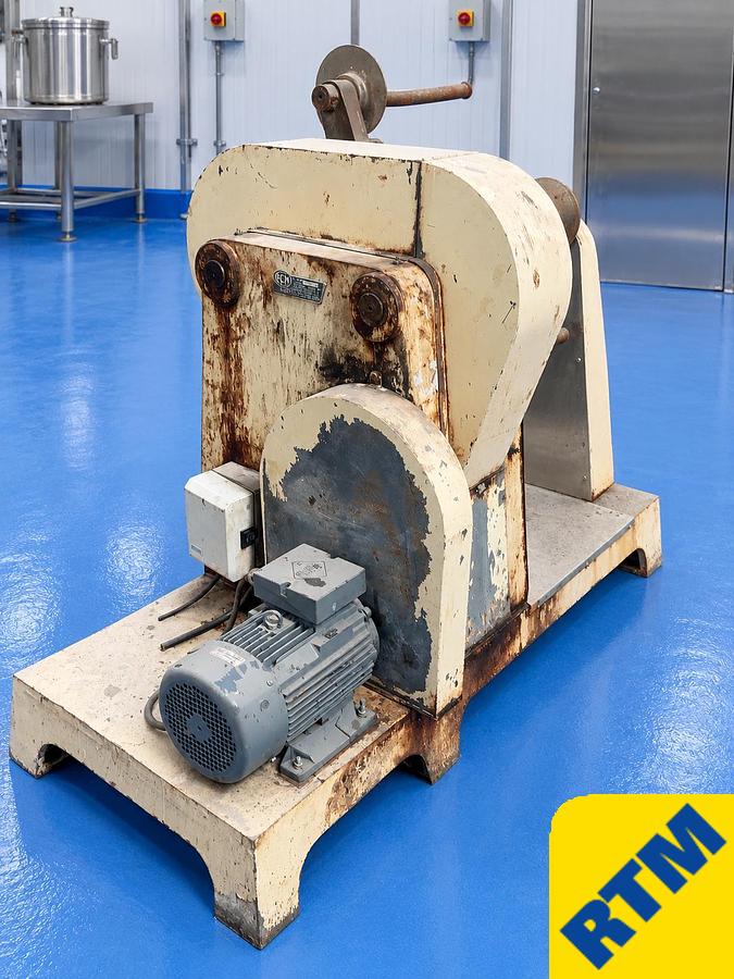 Used Candy Pulling Machine