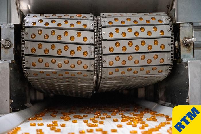 Used (2) Deposited Hard Candy Lines