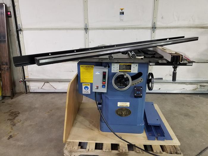 Used Oliver 4015 10" Table Saw