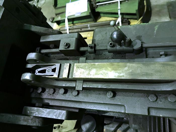 Used 1971 Keyway and broaching machine HENNING DKME 10