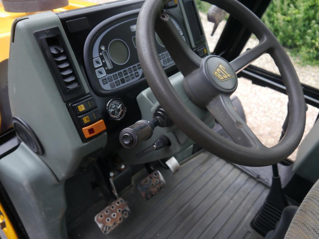 Used JCB Fastrac 2135