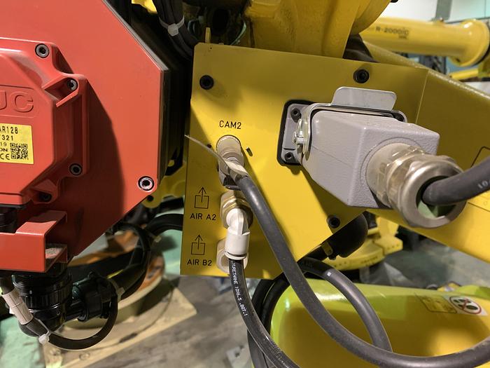 Used FANUC R2000iC/125L 6 AXIS CNC ROBOT WITH R30iB CONTROLLER, IR VISION, 125KG X 3,100 MM H REACH