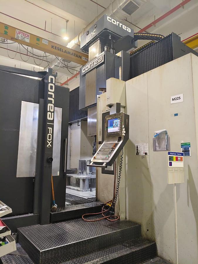 Used 2017 Correa FOX Bridge type CNC milling machine