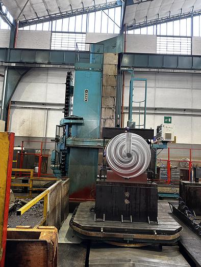 Installata Fresalesatrice a Montante Mobile Cnc INNSE CF S WZ