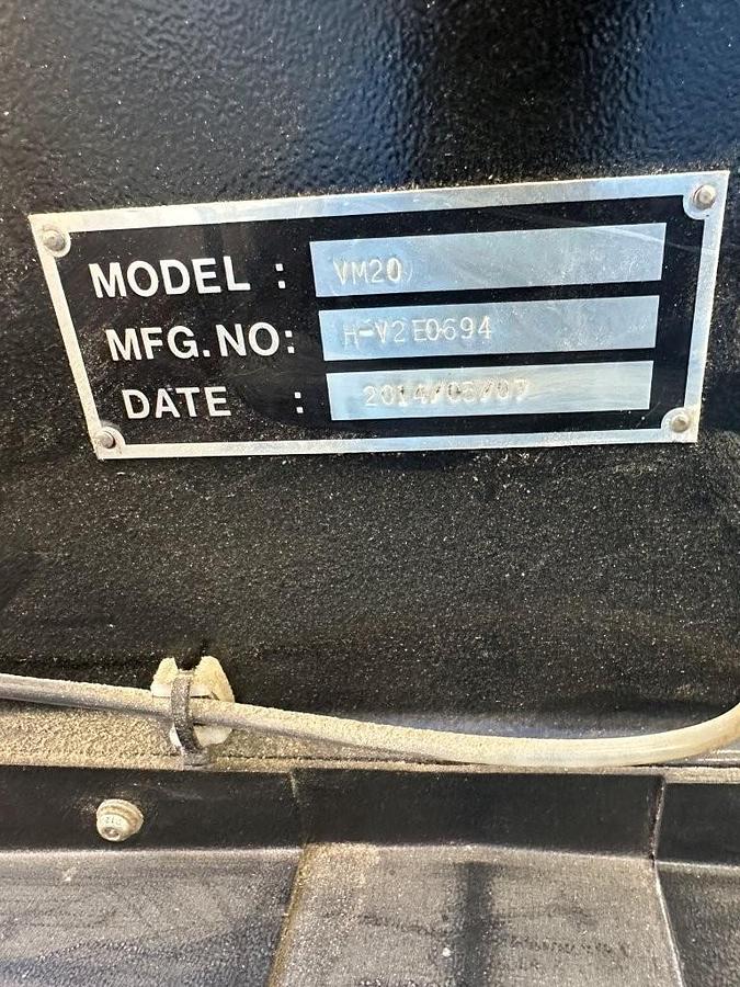 Used Hurco VM20i