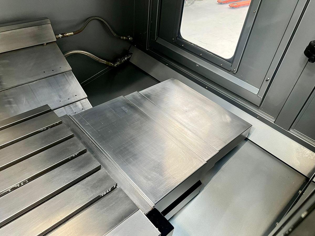 Used Hurco VMX50i (2014) 3-Axis Vertical Machining Centre