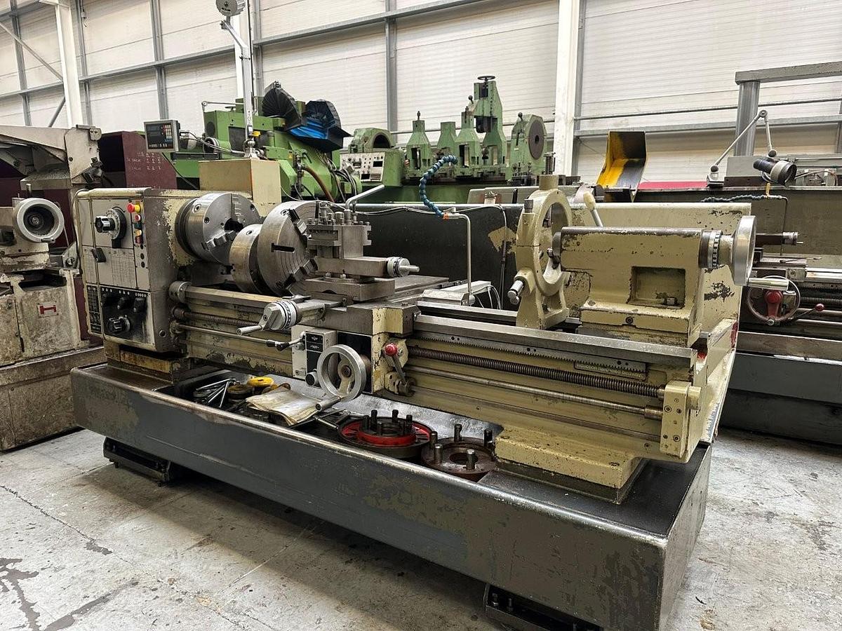 Used Harrison M500 x 60 Gap Bed Centre Lathe