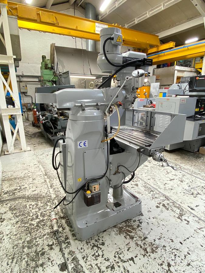 Used XYZ 1500 Turret Milling Machine