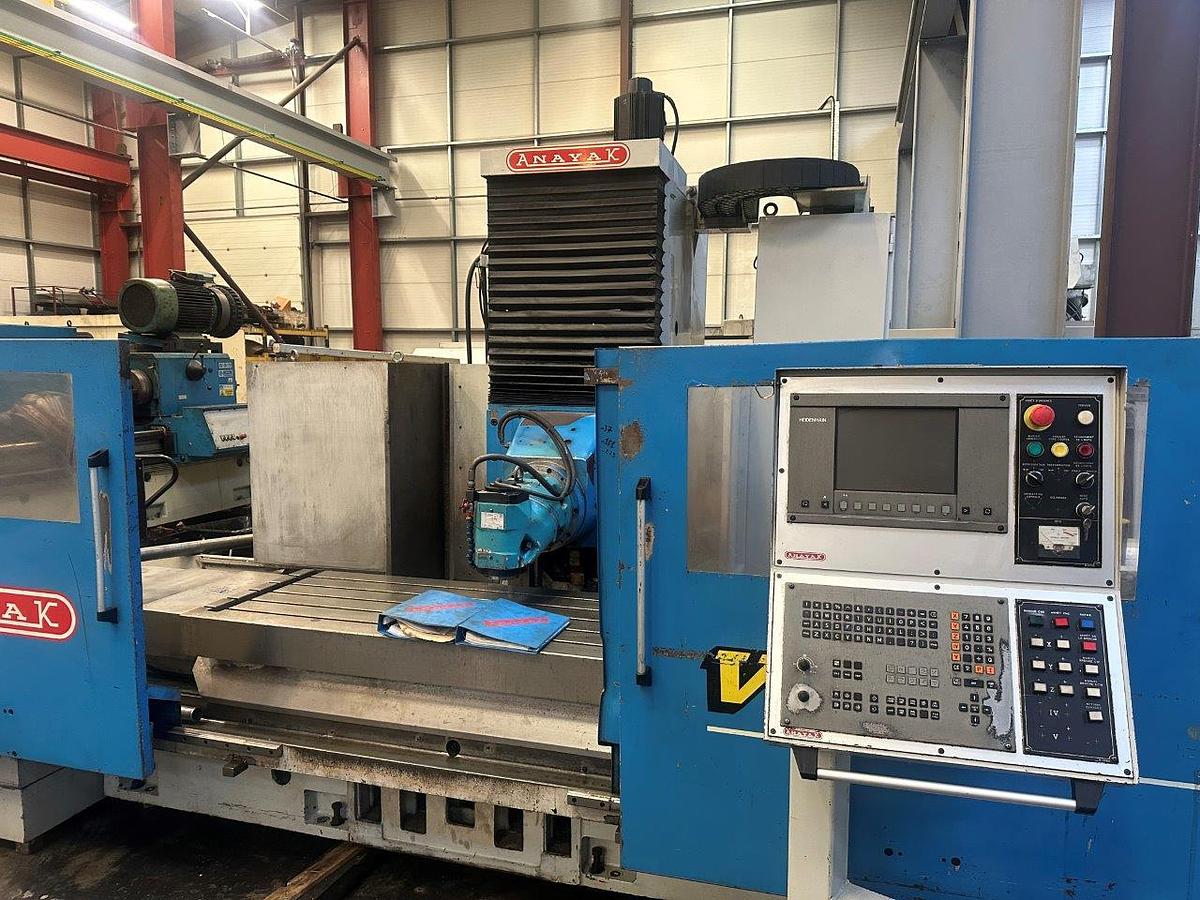Used ANAYAK VH 2200 CNC Bed Mill (Year 2000)