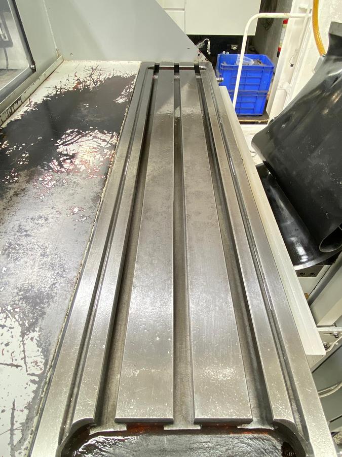 Used XYZ 1500 Turret Milling Machine