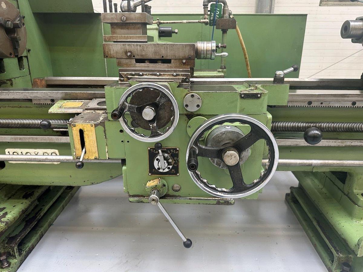 Used DSG 1910 x 60 Centre Lathe (R1998)