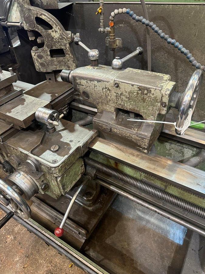 Used DSG Type 1609 x 60 Centre Lathe
