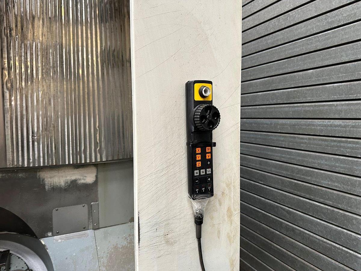 Used DMU 70 Evolution 5 Axis Machining Centre (2001)