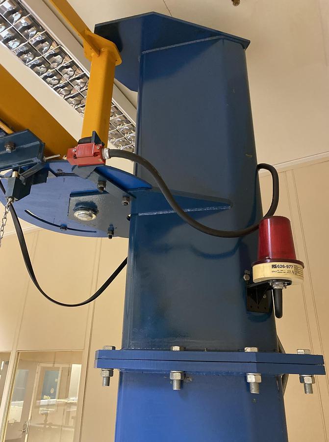 Used Swinging Jib Arm Crane DEMAG 500 kgs