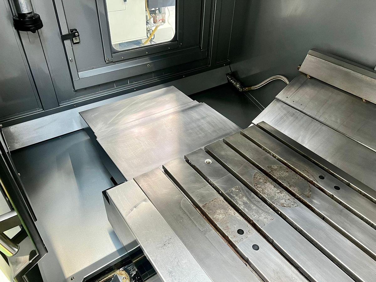 Used Hurco VMX50i (2014) 3-Axis Vertical Machining Centre